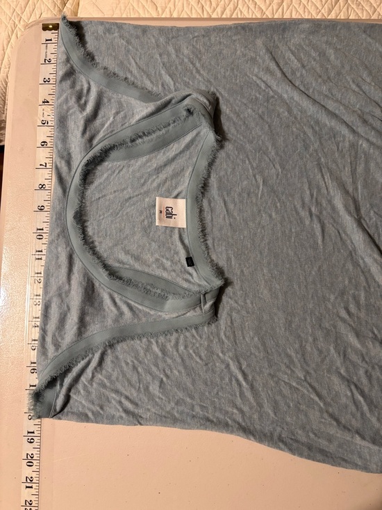 CAbi Womens Blue Racerback Iris Tank Soze Medium Scoop Neck Feathered Fairy - Picture 7 of 7